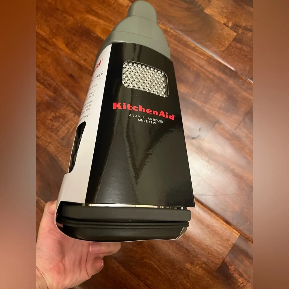 NEW KitchenAid Gourmet 4-Sided Stainless Steel Box Grater with Storage Container